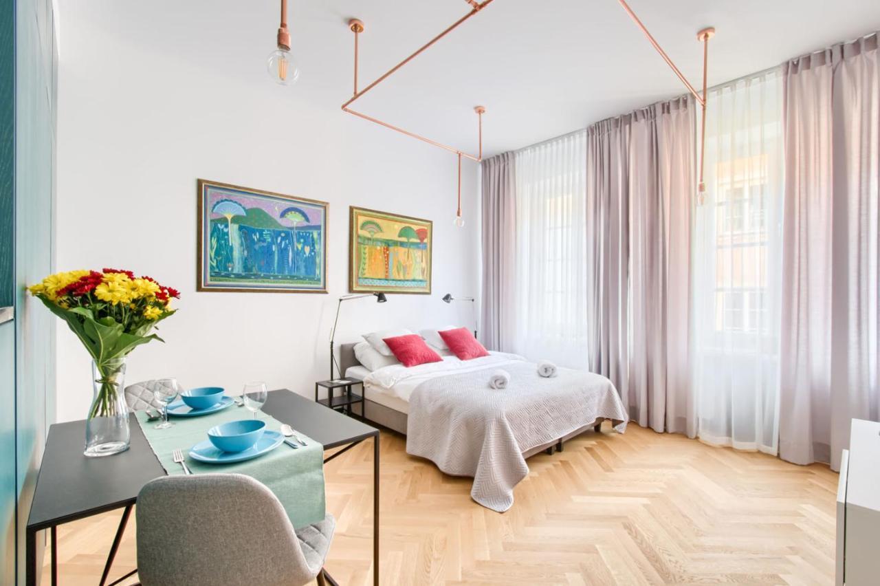 P&O Serviced Apartments Old Town Square Studio 바르샤바 외부 사진